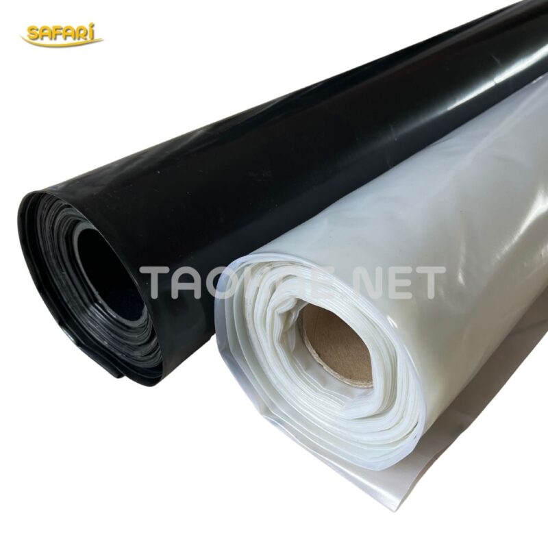 พลาสติกปูบ่อ 2 สี ระยะใกล้