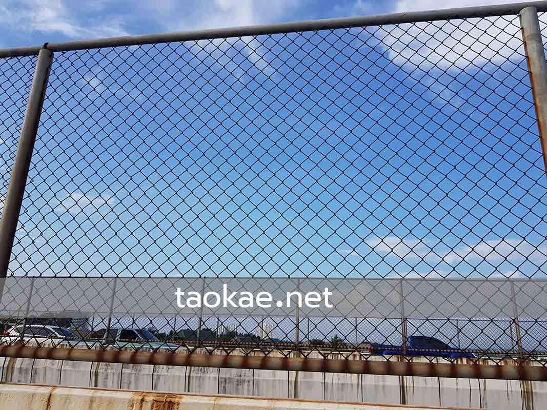 รั้วตาข่าย